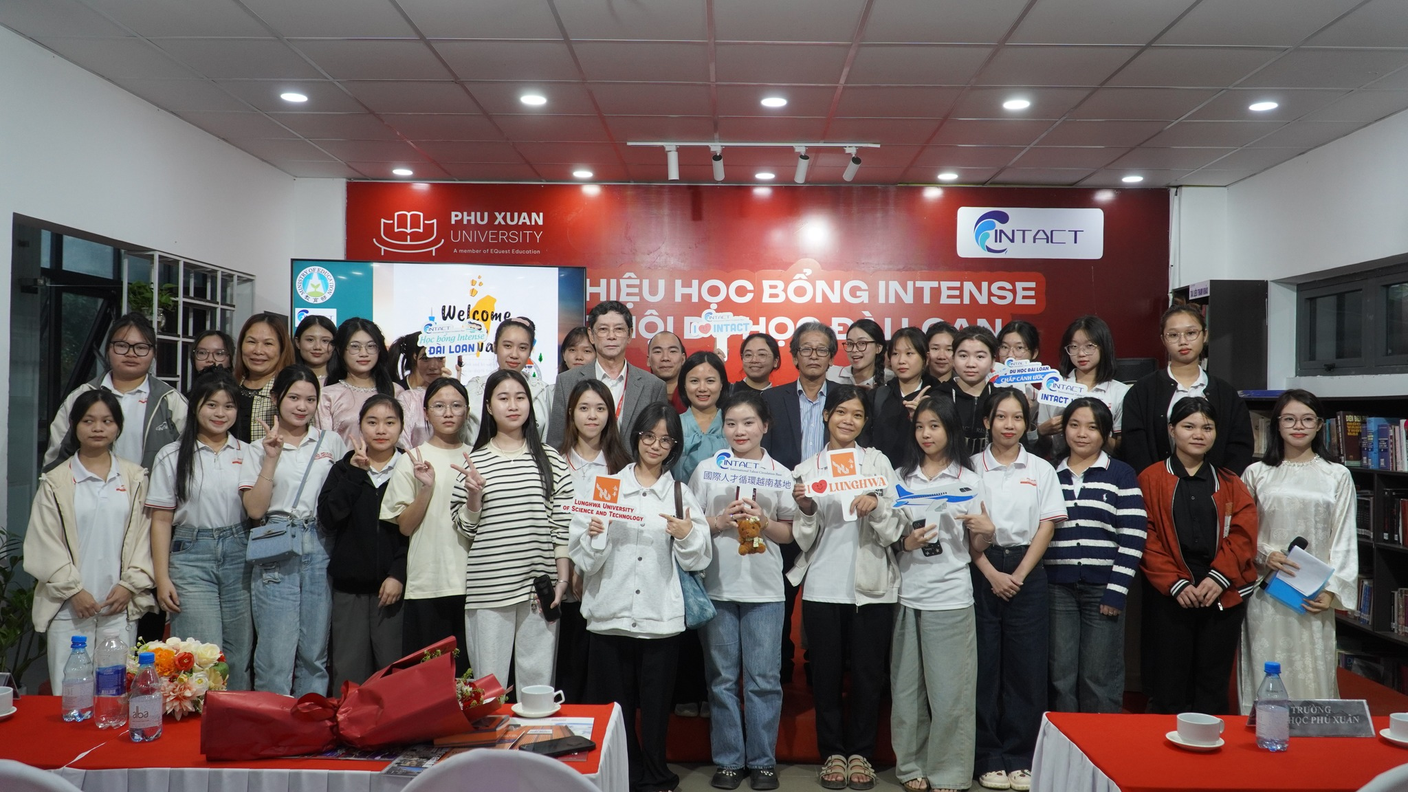 Giới thiệu Chương trình học bổng INTENSE tại Trường Đại học Phú Xuân – Huế