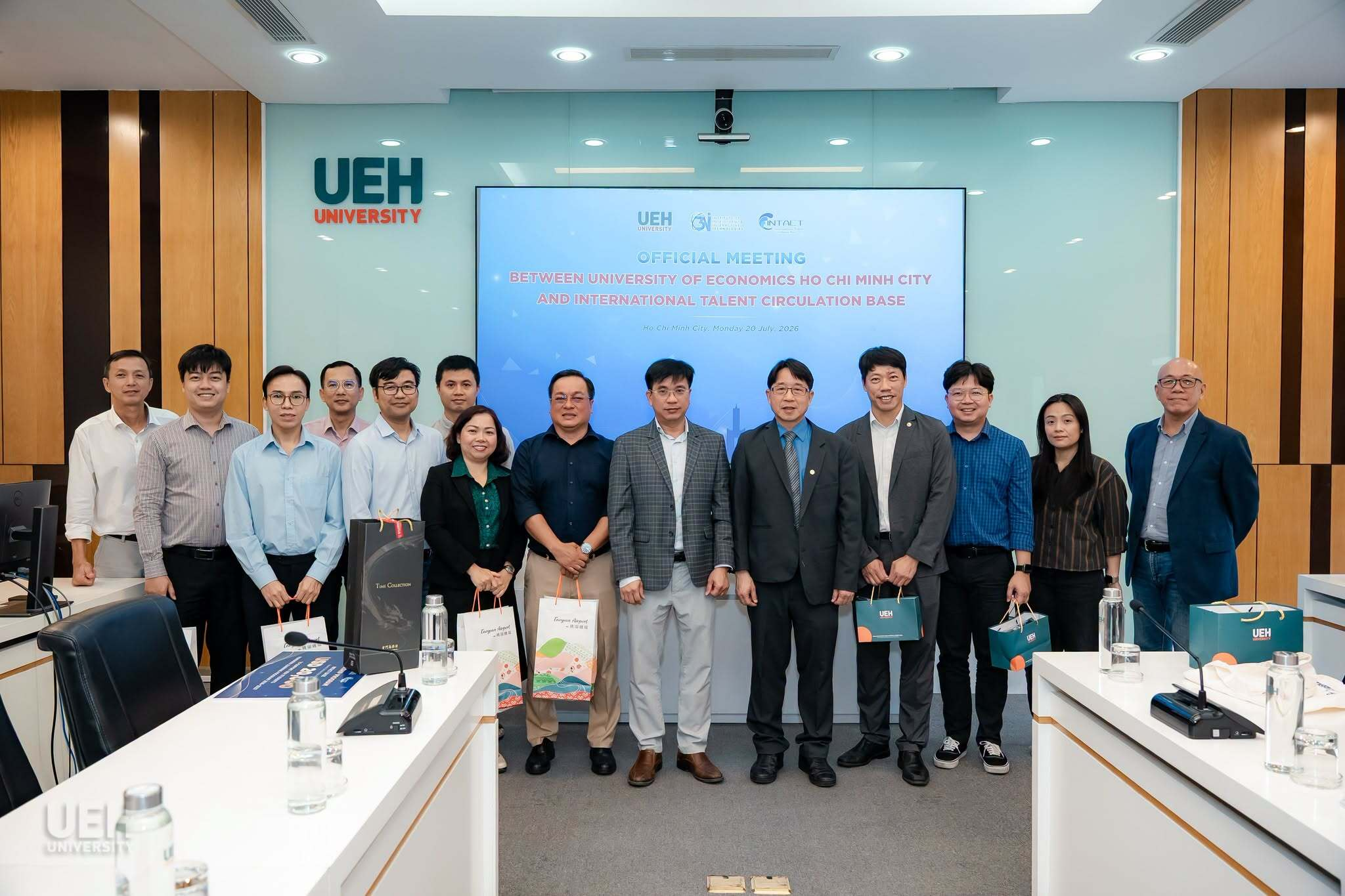 INTENSE Program and UEH Strengthen Strategic Partnership to Develop Global Talent